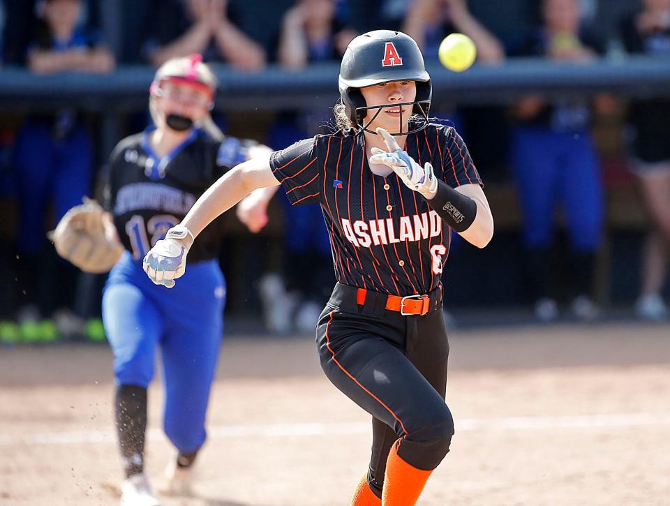 Springfield left-hander Mady Yackee (left, back) was first-team All-Ohio last season.