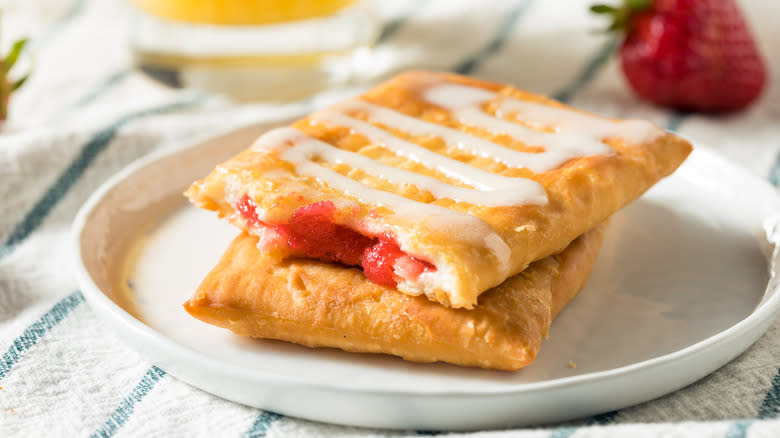 Strawberry toaster strudel 