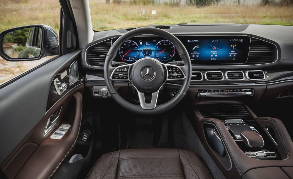 In-Depth Photos of the 2020 Mercedes-Benz GLS450