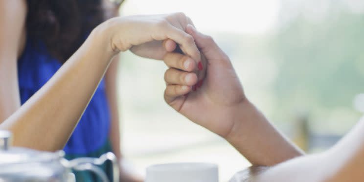 A veces cuesta reconocer a esa persona especial, ¡atentos a las señales! (Foto: Getty)