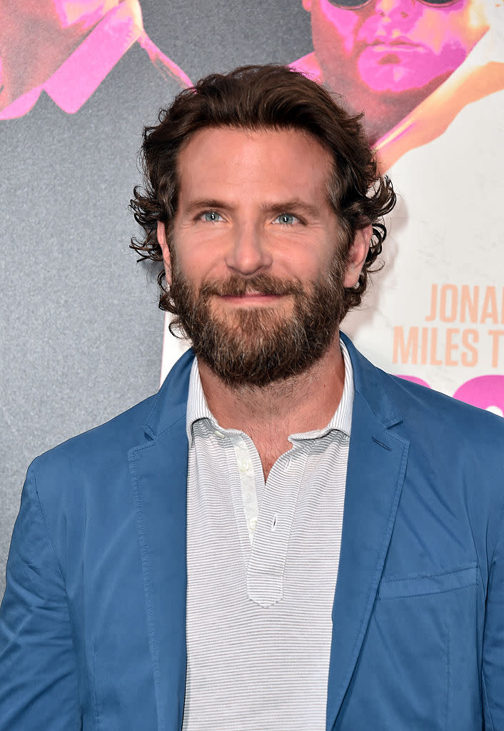 <p>Ces dernières années, Bradley Cooper a laissé pousser sa barbe est ses cheveux, et il semblerait que cela ait beaucoup plu. <em>[Photo : Getty]</em> </p>