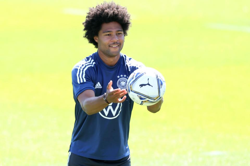 HERZOGENAURACH, GERMANY - JUNE 02: Serge Gnabry plays with the ball during a training session of the German national soccer team at Adi-Dassler-Stadion of adidas Herzo Base global headquater onJune 02, 2022 in Herzogenaurach, Germany. (Photo by Alexander Hassenstein/Getty Images)