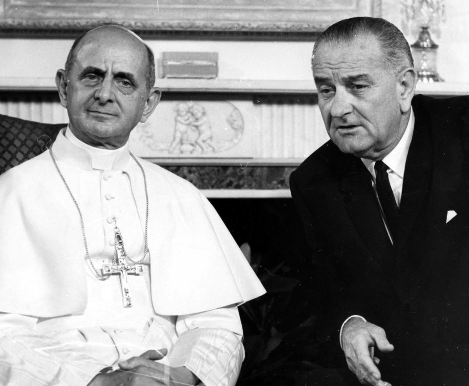 FILE - In this Oct. 4, 1965, photo, Pope Paul VI, left, and President Lyndon B. Johnson are seen during the Pontiff's visit to New York. President Obama is scheduled to meet Pope Francis for the first time on Thursday, March 27, 2014, at the Vatican. (AP Photo/File)