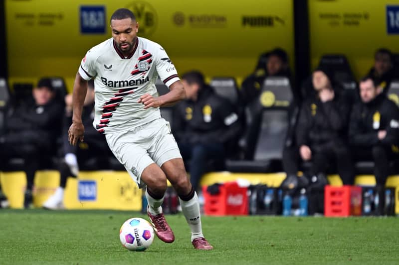 Leverkusen's Jonathan Tah plays the ball during the German Bundesliga, soccer match between Borussia Dortmund and Bayer Leverkusen at Signal Iduna Park. Federico Gambarini/dpa