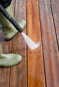 Try These Homemade Cleaners To Help Bring Your Deck To A Shine