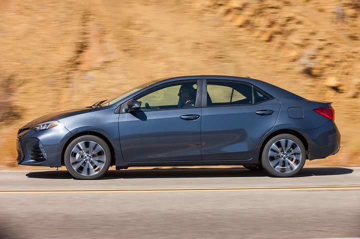 2017 Toyota Corolla XSE side profile photo