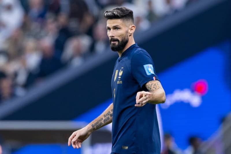 France's Olivier Giroud gestures during the FIFA World Cup Qatar 2022 soccer match between Argentina and France at Lusail Stadium. Tom Weller/dpa