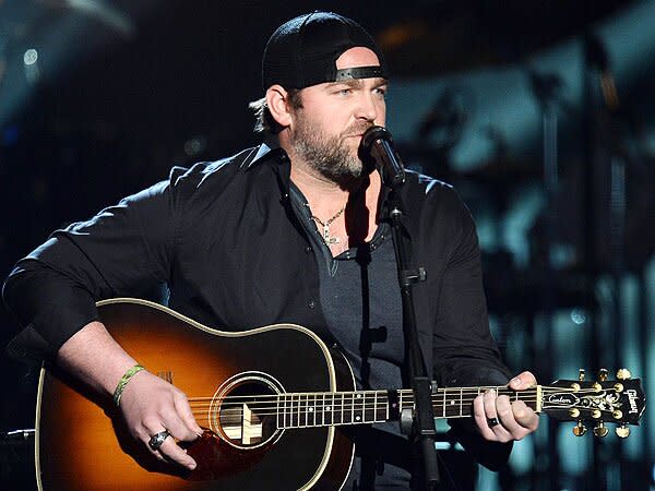 Lee Brice Teases New Album Hey World : 'Hopefully This Is My Best Record  Ever'