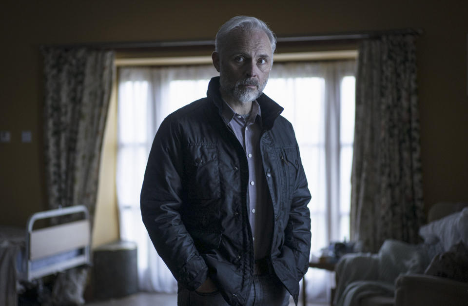 WARNING: Embargoed for publication until 00:00:01 on 19/10/2021 - Programme Name: Shetland S6 - TX: n/a - Episode: n/a (No. 2) - Picture Shows:  Duncan Hunter (MARK BONNAR) - (C) ITV Studios - Photographer: Mark Mainz