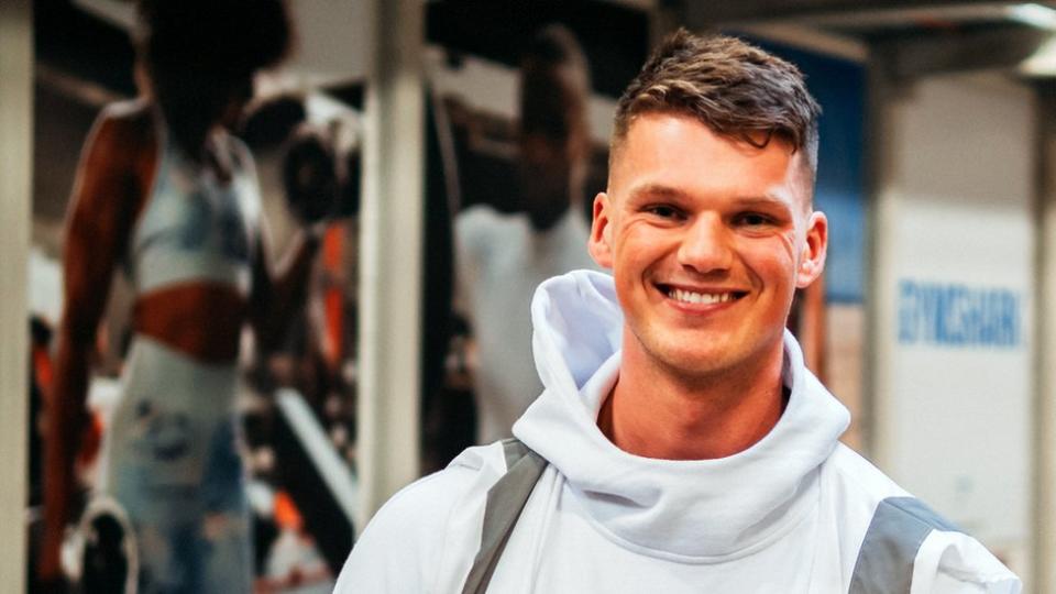 Ben Francis, el joven que a los 19 años creó Gymshark. una marca deportiva  de US$130 millones | El Economista