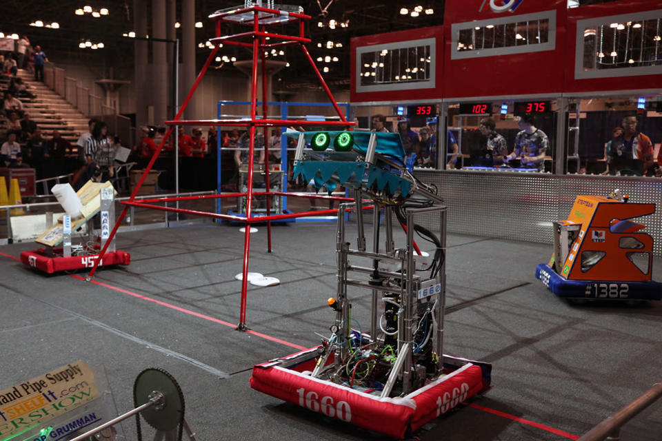 For the remainder of the match, drivers control robots and try to maximize their points by scoring as many goals as possible.