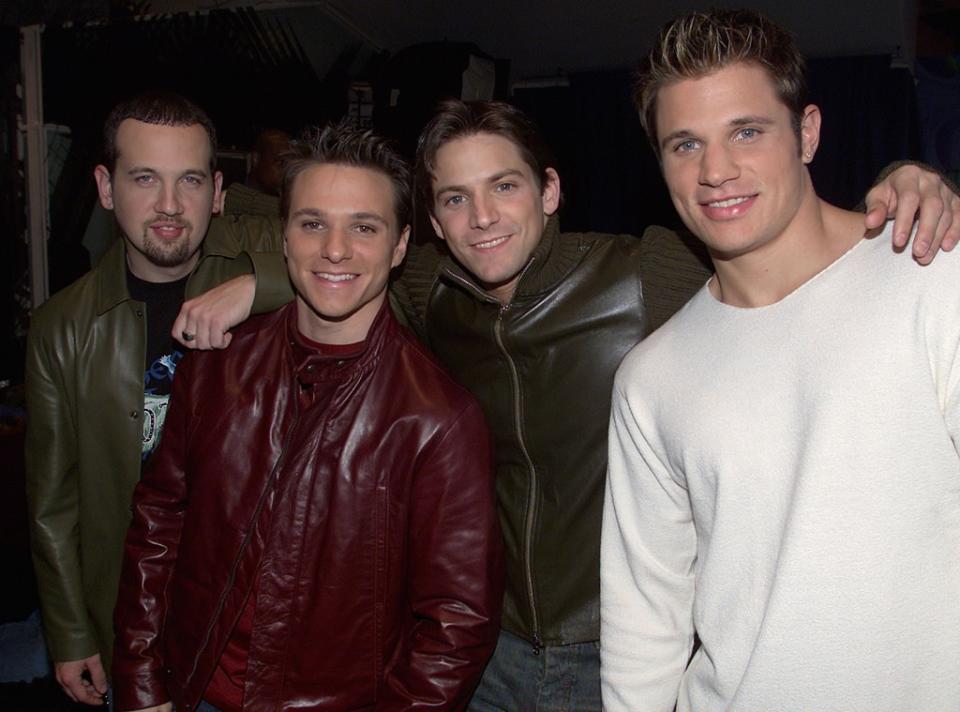 98 Degrees, Jeff Timmons, Nick Lachey, Drew Lachey, Justin Jeffre, TRL, 2000