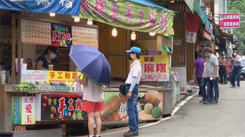 降級首週末　新竹動物園、內灣老街現人潮