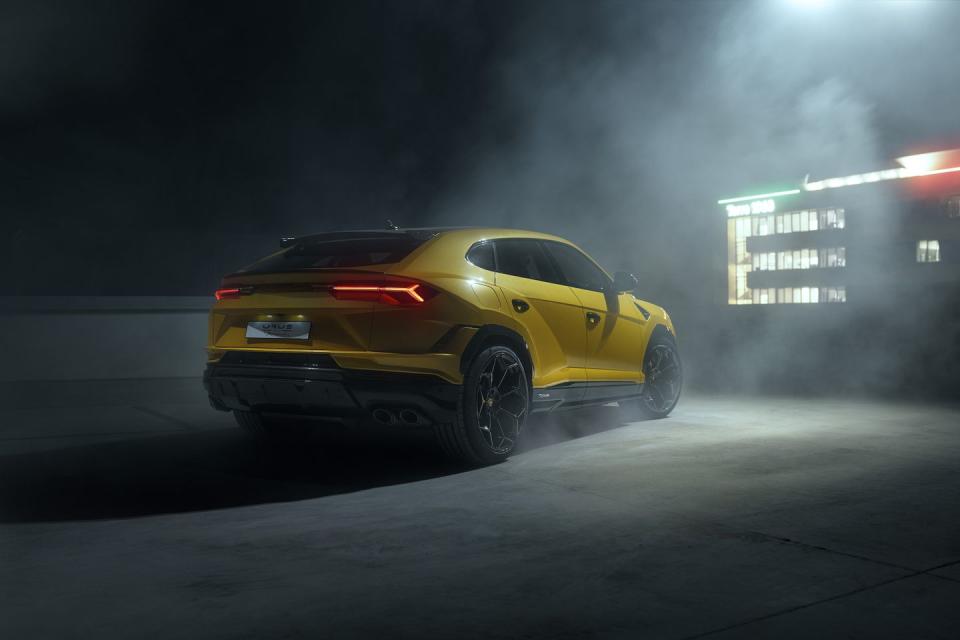 Lamborghini Urus Performante - Full Image Gallery