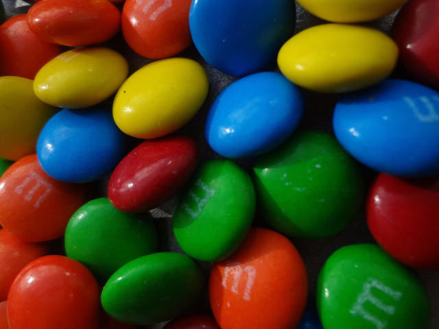 What's that white stuff in my m&ms??? : r/candy