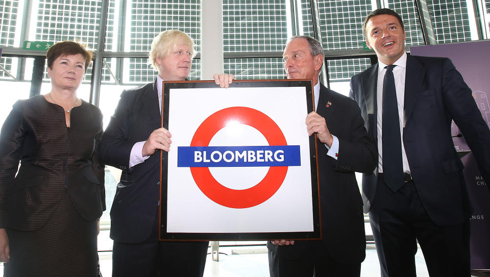 (left to right) Hanna Gronkiewicz-Waltz the mayor of Warsaw, Boris Johnson the Mayor of London, Michael Bloomberg the Mayor of New York and Matteo Renzi the Mayor of Florence at the launch of the Mayors Challenge in Europe at City Hall in London, Boris Johnson is holding a gift presented to Michael Bloomberg . PRESS ASSOCIATION Photo. Picture date: Tuesday September 24, 2013. The competition invites leaders of European cities to enter with prizes of 5 million Euros for the grand winner. PRESS ASSOCIATION Photo. Picture date: Tuesday September 24, 2013. The competition invites leaders of European cities to enter with prizes of 5 million Euros for the grand winner. Photo credit should read: Philip Toscano/PA Wire