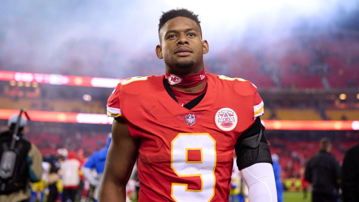 Kansas City Chiefs' JuJu Smith-Schuster pays off almost $10,000 in