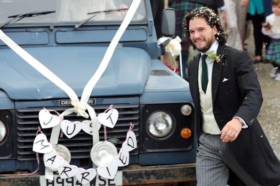 <p>The confetti-covered groom.</p>