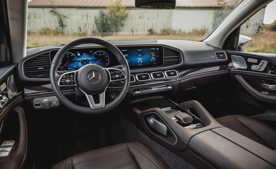 In-Depth Photos of the 2020 Mercedes-Benz GLS450