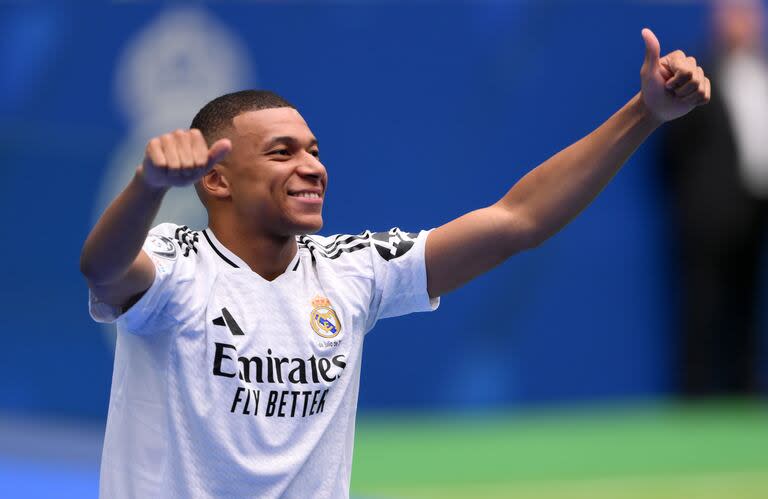 Mbappé ya es jugador de Real Madrid: la presentación oficial