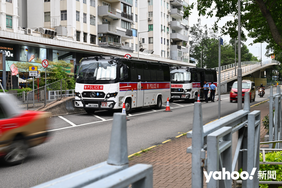 「豬籠車」在銅鑼灣一帶戒備