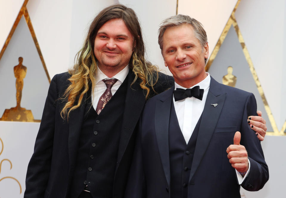 89th Academy Awards - Oscars Red Carpet Arrivals - Hollywood, California, U.S. - 26/02/17 - Viggo Mortensen and his son Henry (L) pose on the red carpet. REUTERS/Mike Blake