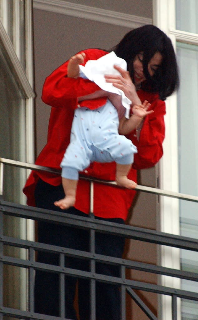 Michael Jackson, Balcony