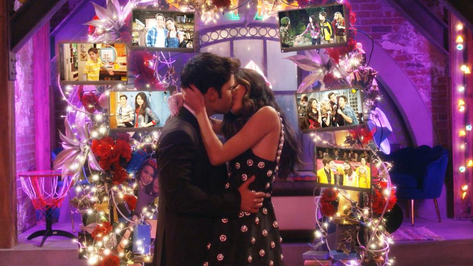 Nathan Kress and Miranda Cosgrove kiss as Freddie and Carly on 'iCarly'