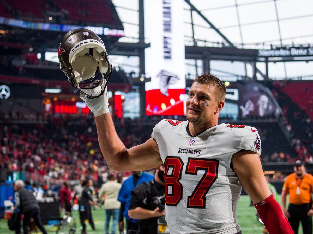 Rob Gronkowski brings 'Gronk Beach' for Super Bowl weekend - AZ