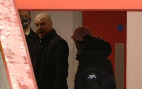 Jurgen Klopp (right) and Sean Dyche (left) argue in the tunnel - SKY SPORTS