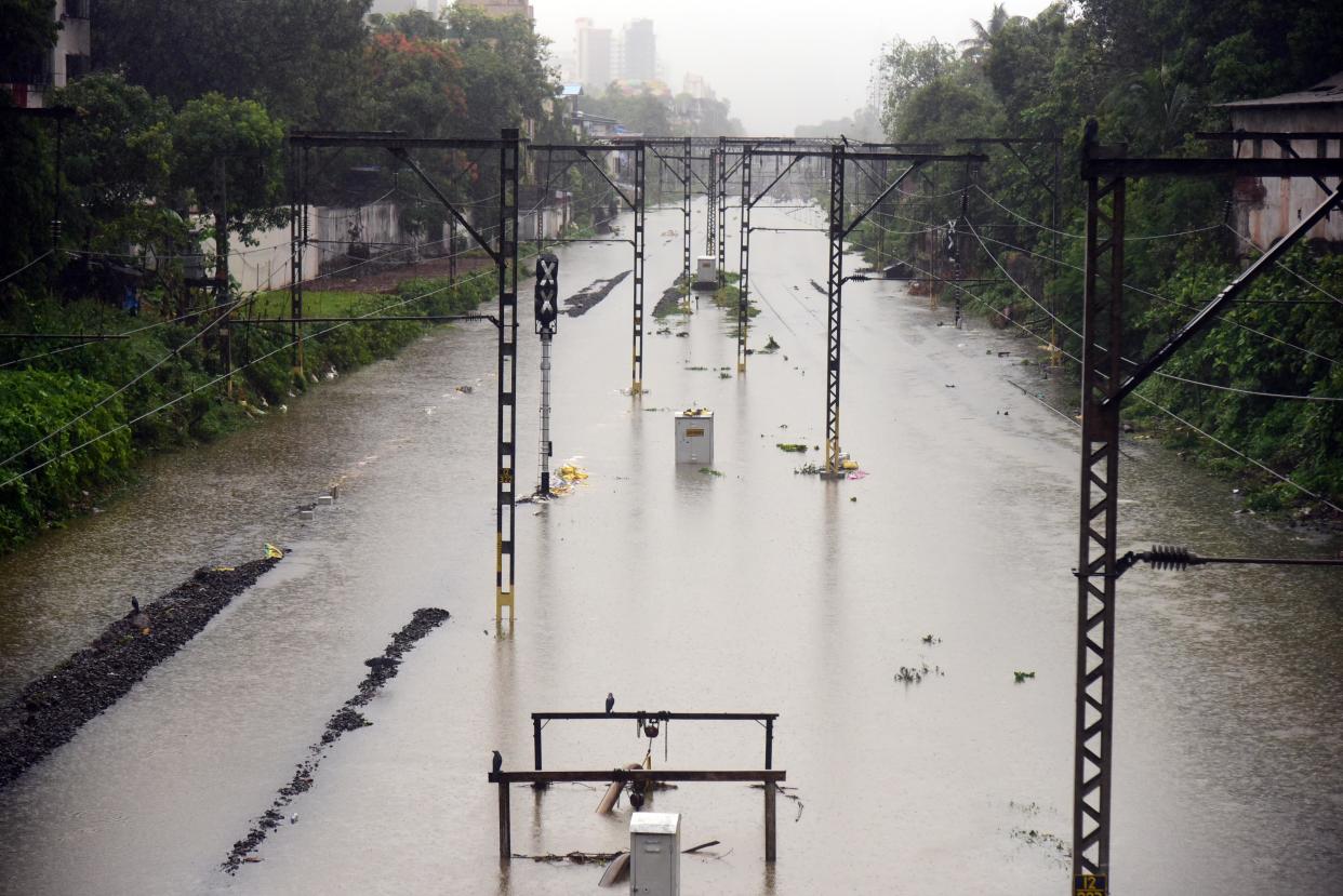 Mumbai rains. Photo courtesy: Yahoo stringer