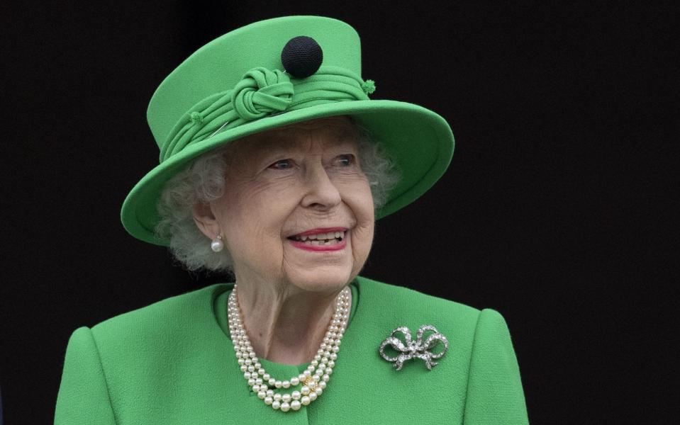 The queen - Mark Cuthbert/UK Press via Getty Images