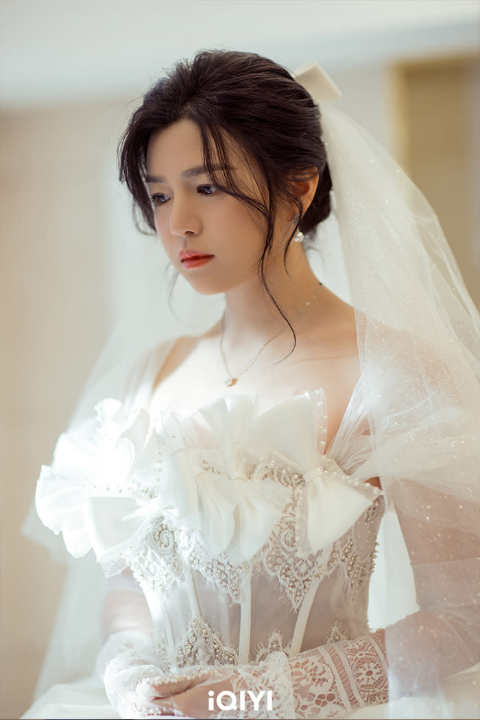 陳妍希劇中遇媽寶渣夫，婚禮一結束她秒提離婚。（圖／愛奇藝國際站提供）