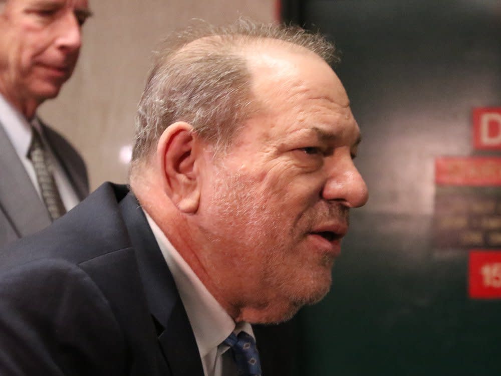 Harvey Weinstein auf dem Weg ins Gericht im Februar 2020. (Bild: ddp images)