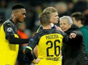 Champions League - Round of 16 First Leg - Borussia Dortmund v Paris St Germain