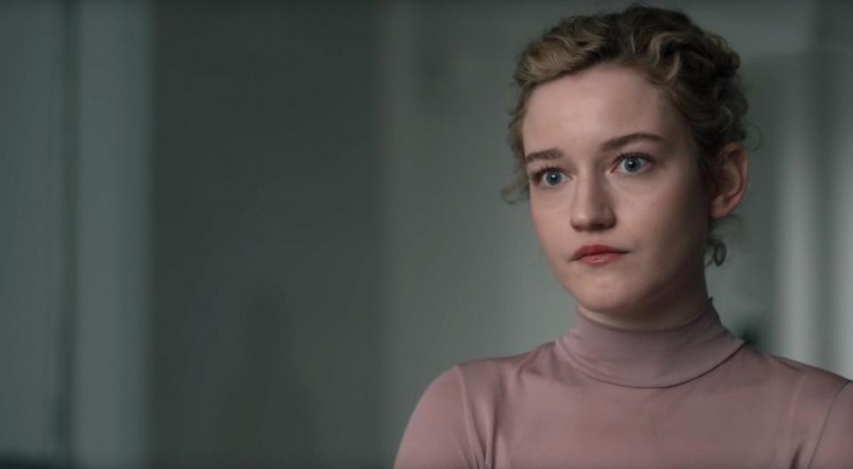 Julia Garner stars in 'The Assistant' (Photo: Bleecker Street Media / courtesy Everett Collection)