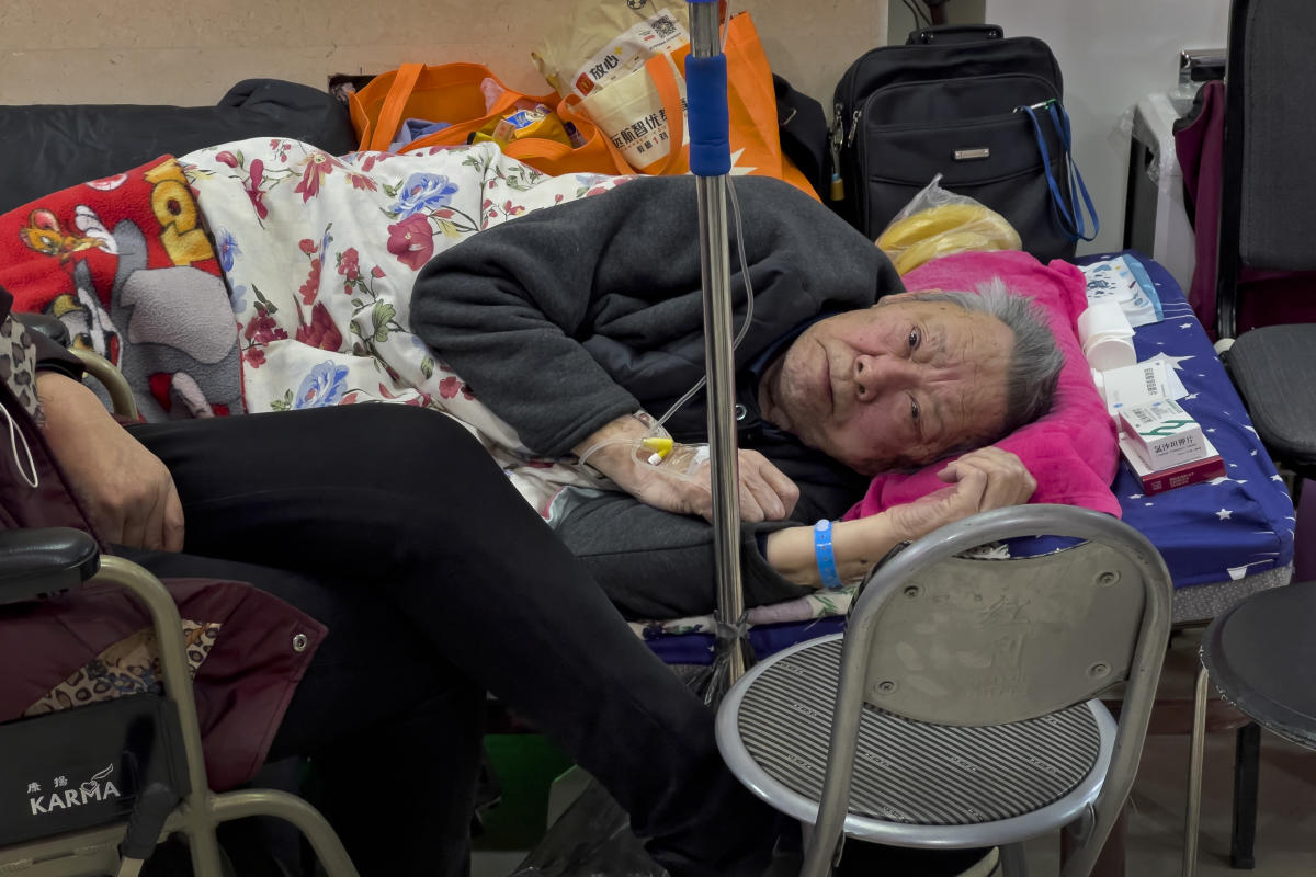 Beds run out at Beijing hospital as COVID brings extra sick