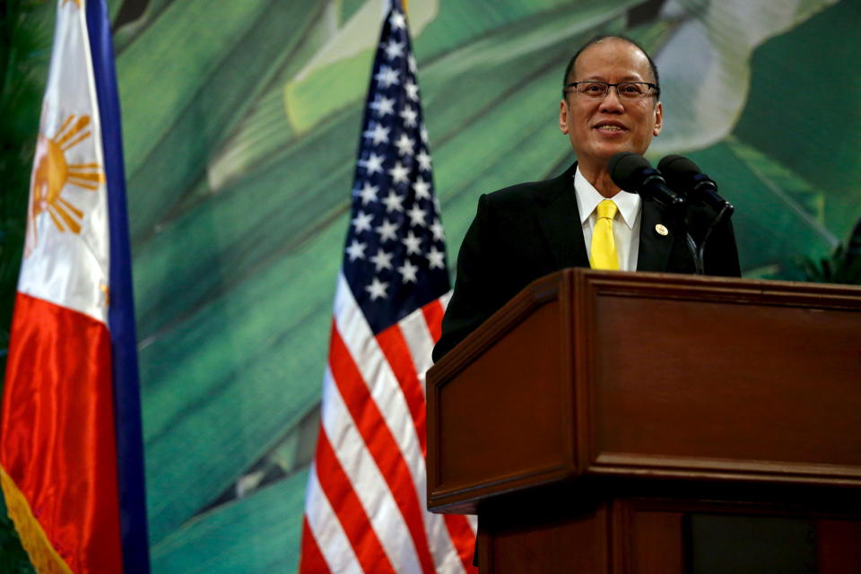 Philippines President Benigno Aquino delivers remarks to the media after meeting with U.S. President Barack Obama alongside the APEC summit in Manila, Philippines, November 18, 2015. REUTERS/Jonathan Ernst