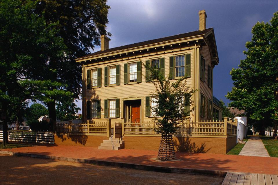 <p><a href="https://www.nps.gov/liho/index.htm" rel="nofollow noopener" target="_blank" data-ylk="slk:Lincoln Home National Historic Site;elm:context_link;itc:0;sec:content-canvas" class="link "><strong>Lincoln Home National Historic Site </strong></a></p><p>Explore the Springfield home of President Abraham Lincoln, where he spent 17 years of his life raising his family. </p>