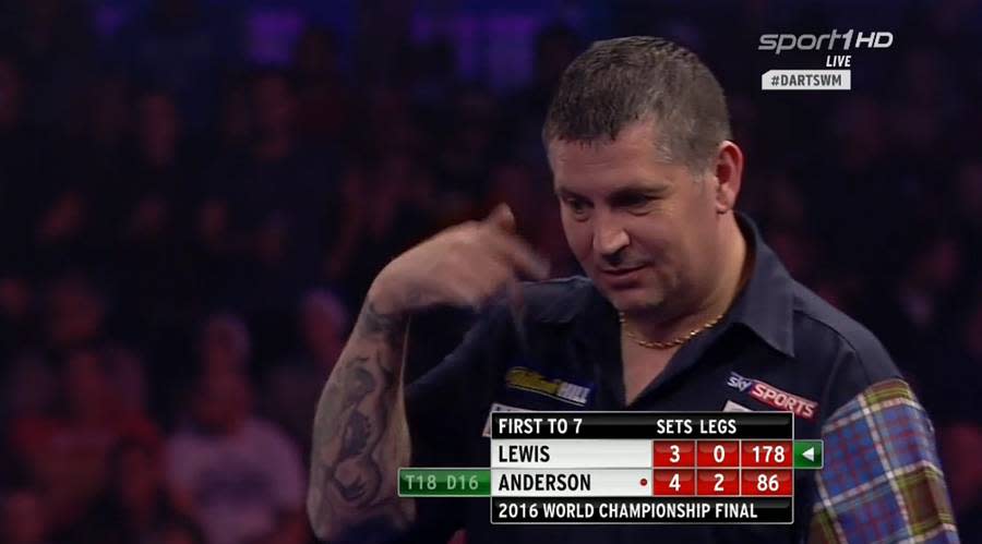 Das Spiel entwickelt sich zu einem wahren Krimi. Im achten Satz wird es kurios: Gary Anderson verrechnet sich. Er wirft die Triple-20, nachdem er schon 36 Punkte geworfen hat. Macht 96. Aber auf der Uhr stehen 86 Punkte! Dennoch entscheidet er den Durchgang für sich und geht vorentscheidend mit 5:3 in Führung. Auch im sechsten Satz bleibt ein ähnliches Missgeschick von Anderson ohne Folgen für den Schotten