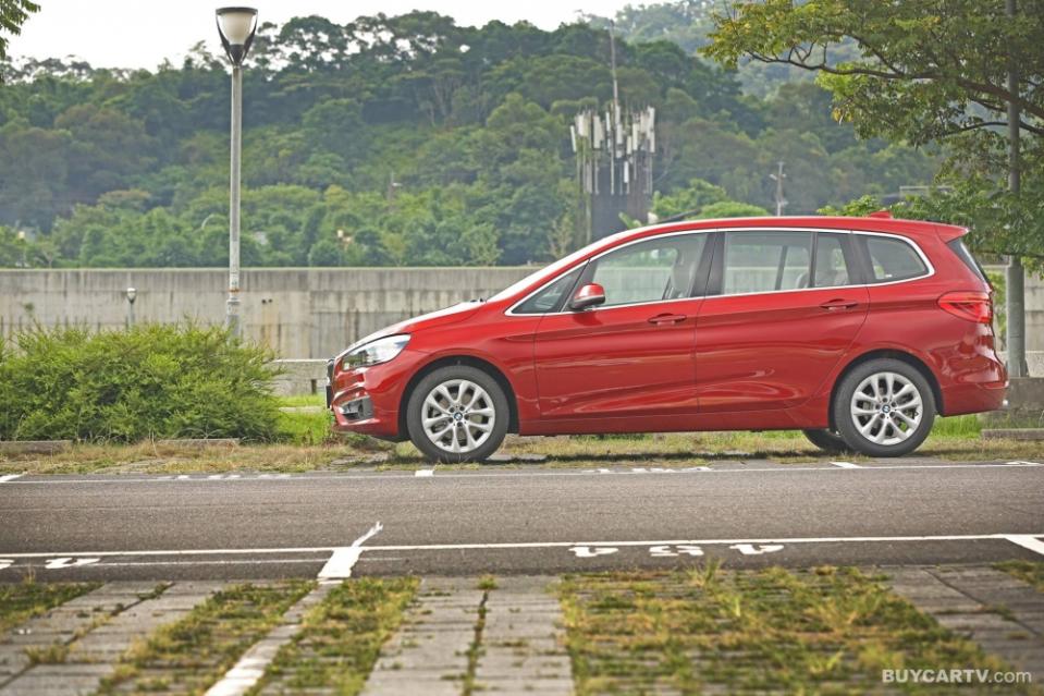 [嘉偉試車日記] 它不是（BMW Wish）！BMW 218d Gran Tourer