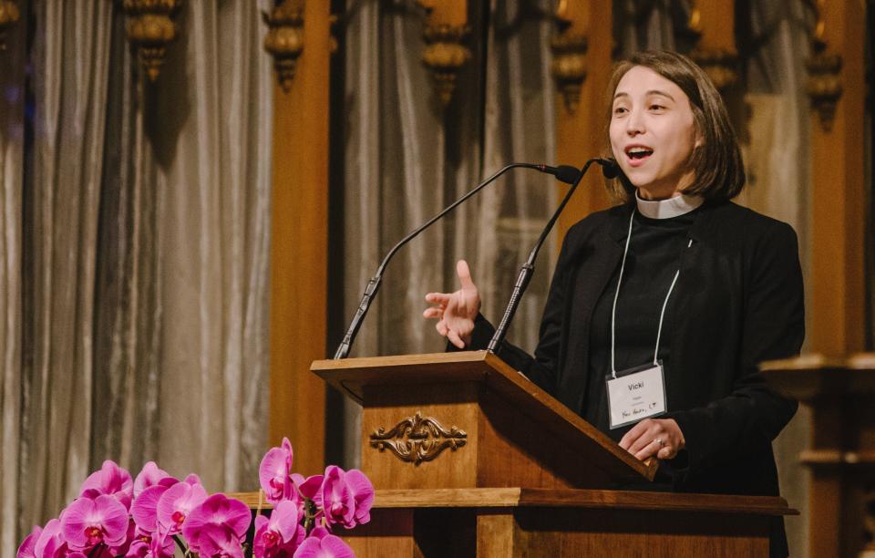 Rev. Vicki Flippin opens the PAAC conference in Los Angeles. (Photo: <a href="http://www.ayatsato.com/" target="_blank">Aya Tiffany Sato</a>)