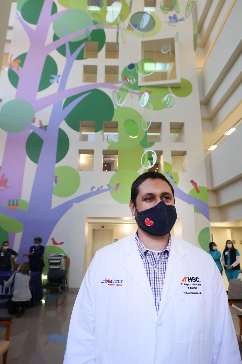 Dr. Nicholas Hysmith stands in the atrium of Le Bonheur’s Children Hospital on Thursday, Nov. 4, 2021 as children of staff members some of the first to receive the Pfizer COVID-19 vaccine which has been approved for 5-11 year old kids.