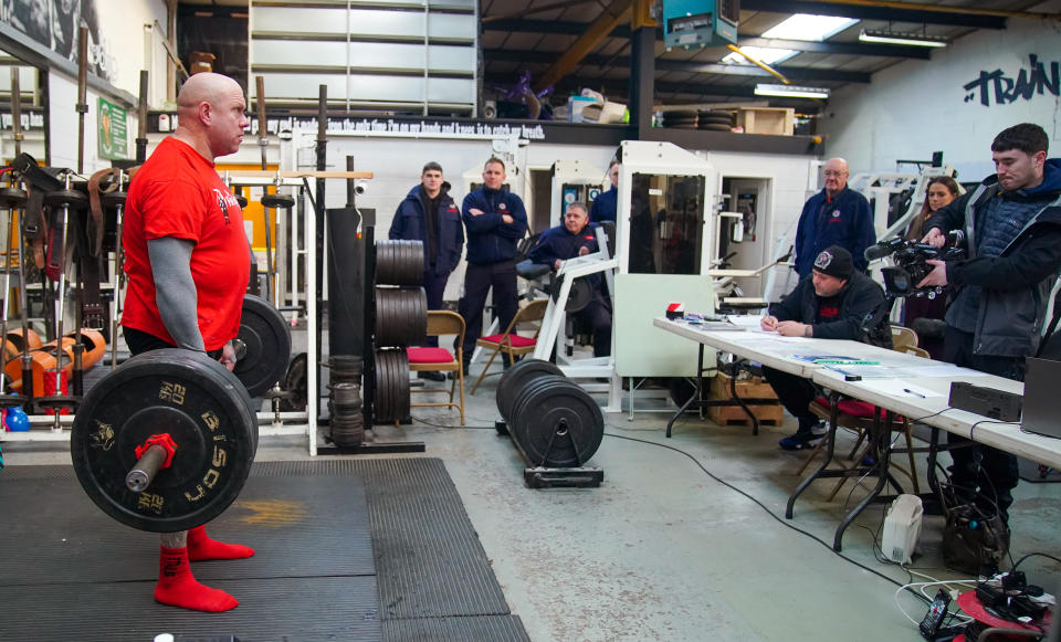 Glen Bailey fell short of the previous record, lifting 478,139.6kg (Peter Byrne/PA)