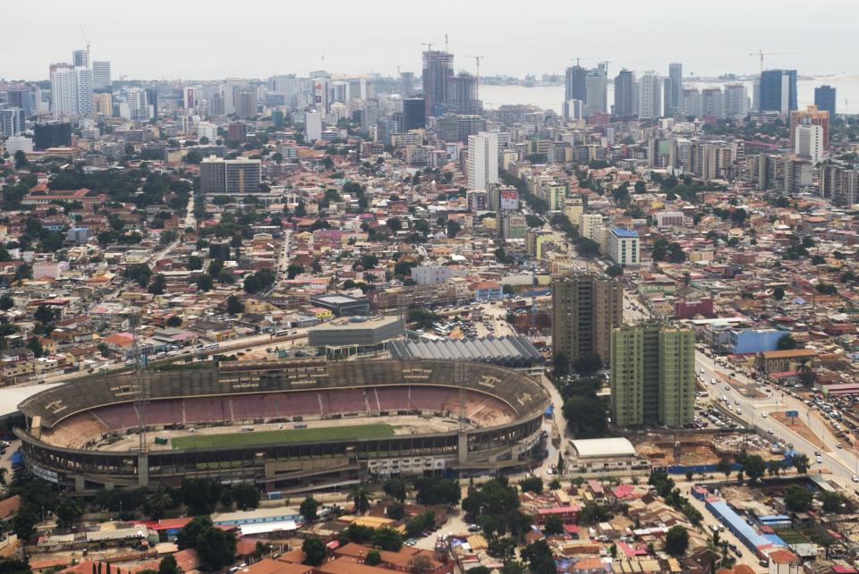 PLATZ 1: LUANDA, ANGOLA