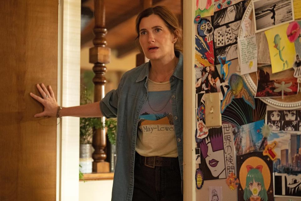 Kathryn Hahn as Clare in Tiny Beautiful Things, on Disney+ in Canada April 7. (Photo by: Elizabeth Morris/Hulu)