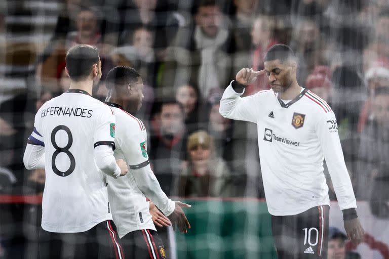 Marcus Rashford puso en ventaja al Manchester United ante Nottingham Forest en la semifinal por la Carabao Cup.