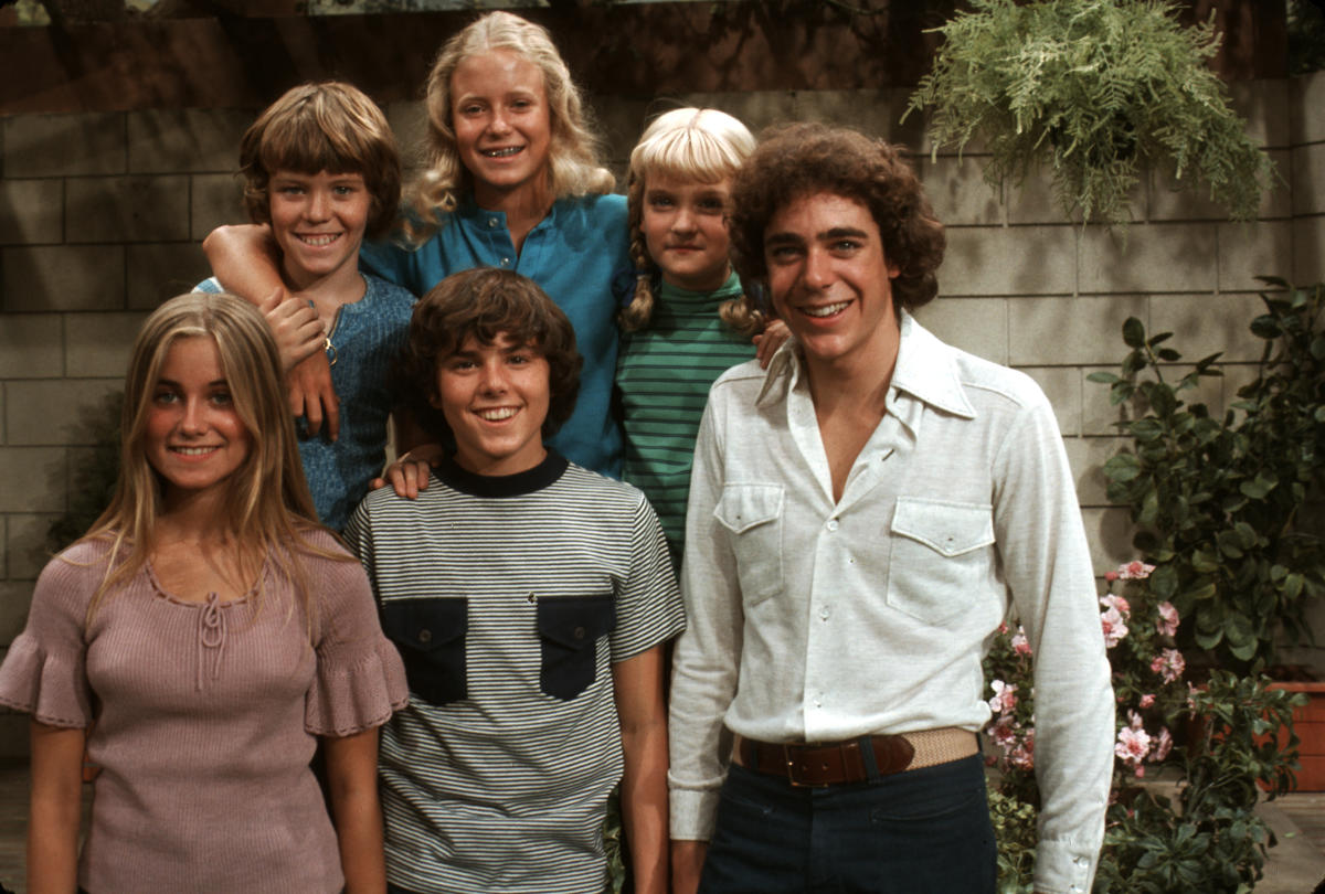 How The Brady Bunch cast remembered Florence Henderson and Robert Reed in  HGTV renovation series