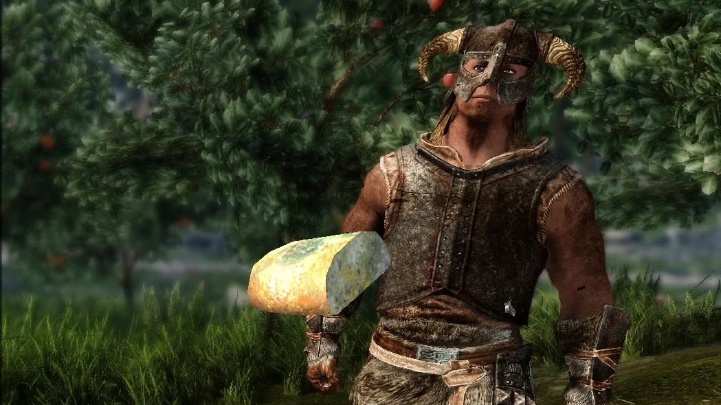  The Dragonborn ponders some mouldy bread in Skyrim. 