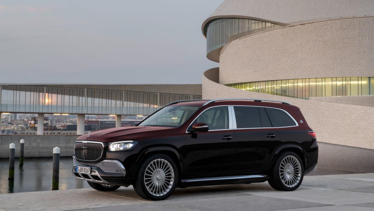 Luxus im SUV-Format: Mit dem Maybach GLS setzt nun auch Mercedes in der Oberklasse auf ein Geländemodell.